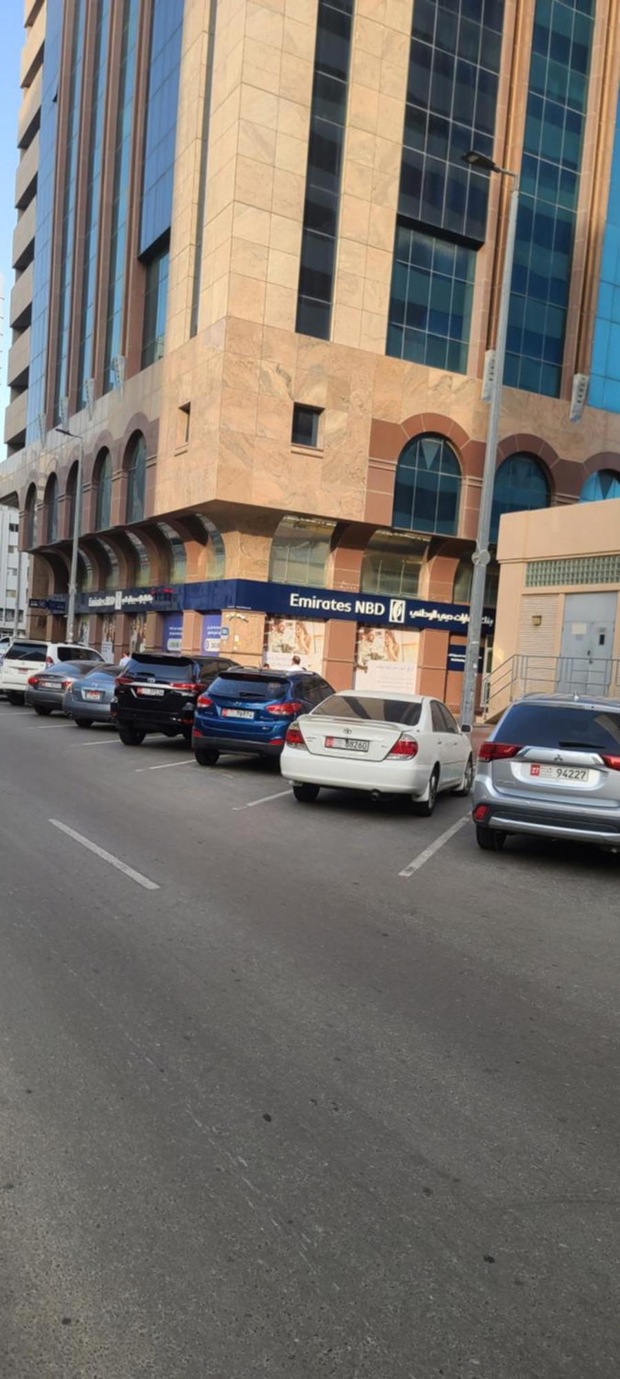 Home Away Apartment Abu Dhabi Bagian luar foto